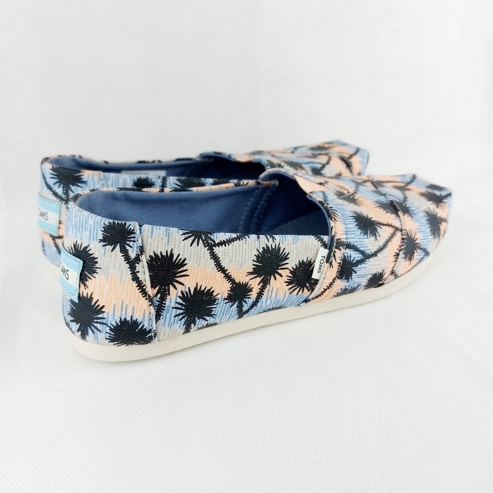 TOMS Alpargata Women's Slip-On Loafers Multi Joshua Tree print Size 7.5